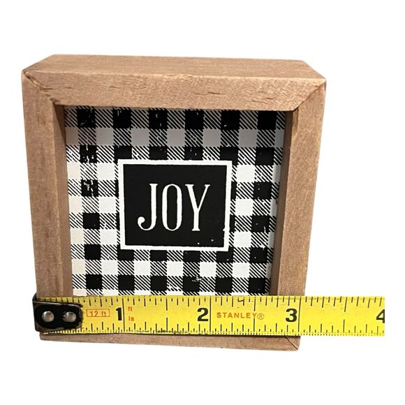 Hobby Lobby Set of 2 Small Wood Decorative Signs Christmas Decor JOY - Picture 8 of 10